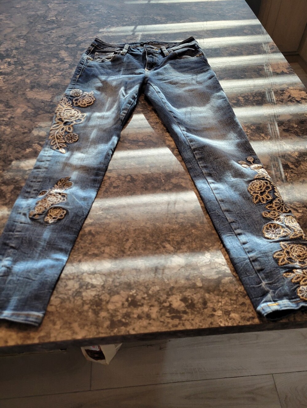 Miss Me Embroidered Blue Women’s Skinny Jeans